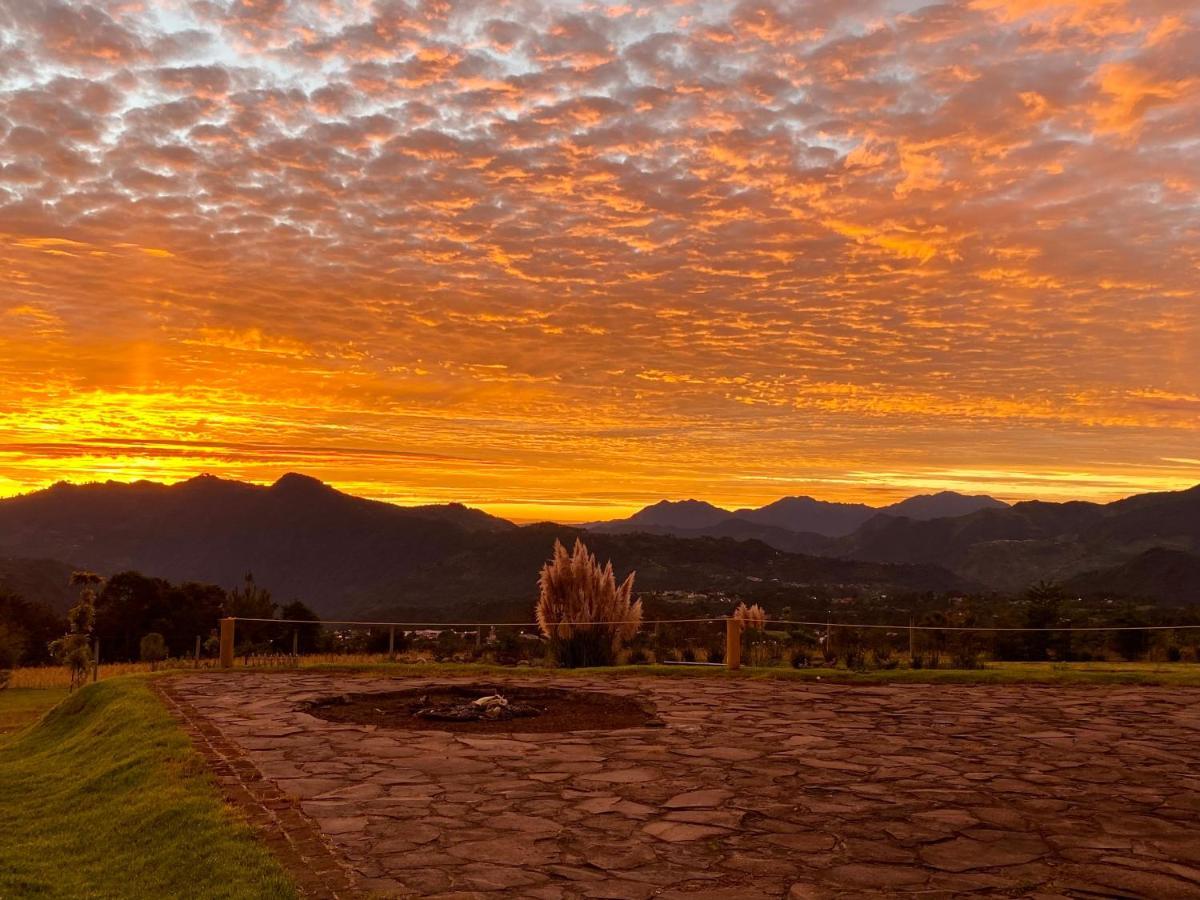 Cabañas Huerta la Mision Zacatlán Exterior foto